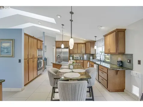 2318 SE Park Crest Avenue Vancouver WA 98683