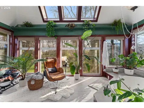 1054 NE Faloma Road Portland OR 97211