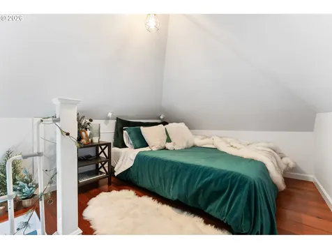 1054 NE Faloma Road Portland OR 97211