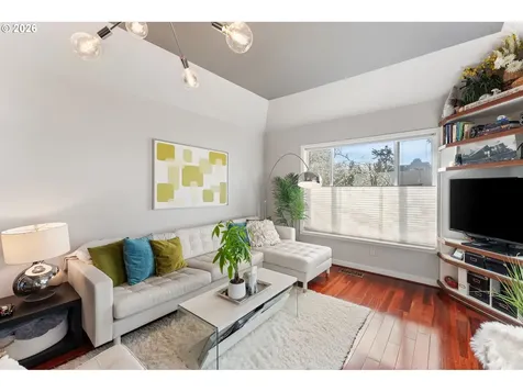 1054 NE Faloma Road Portland OR 97211