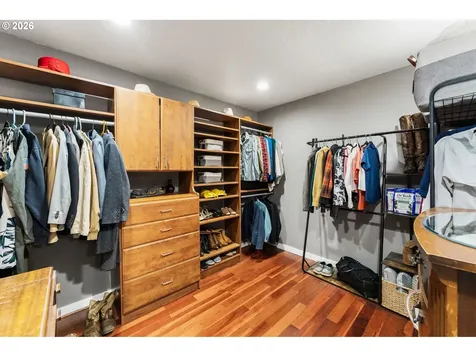 1054 NE Faloma Road Portland OR 97211