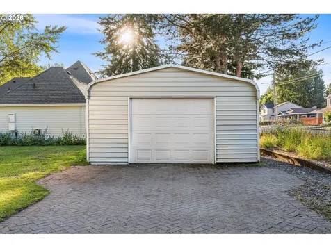 1054 NE Faloma Road Portland OR 97211