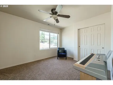 5735 NE 49th Street Vancouver WA 98661