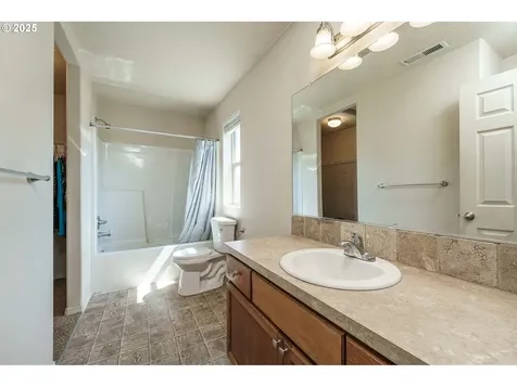 5735 NE 49th Street Vancouver WA 98661
