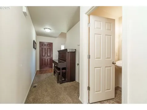 5735 NE 49th Street Vancouver WA 98661