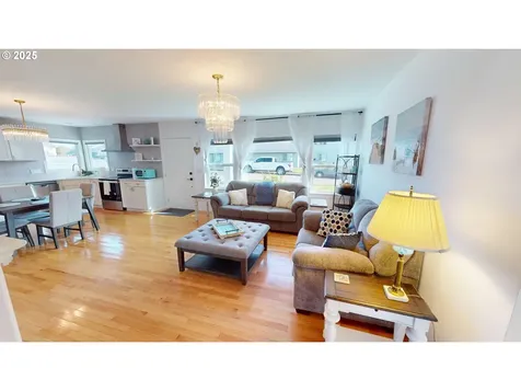 1244 Moore Street Brookings OR 97415