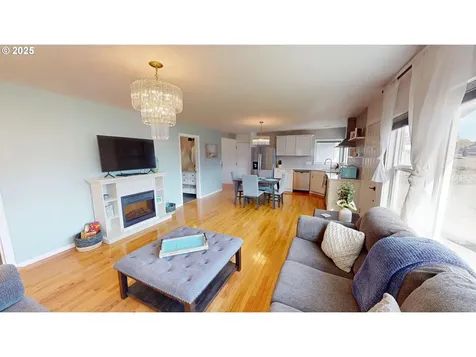 1244 Moore Street Brookings OR 97415