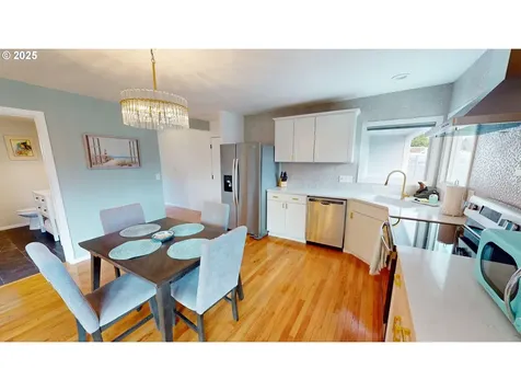 1244 Moore Street Brookings OR 97415