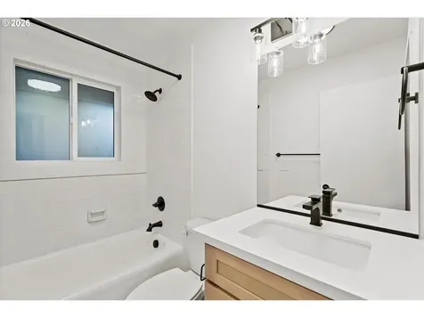 635 NE Dallas Street Camas WA 98607