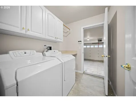 1579 S Pepperwood Street Canby OR 97013