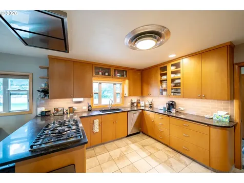 455 W High Street Stayton OR 97383
