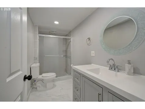 804 S 6th Avenue Kelso WA 98626