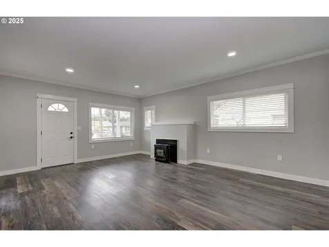 804 S 6th Avenue Kelso WA 98626