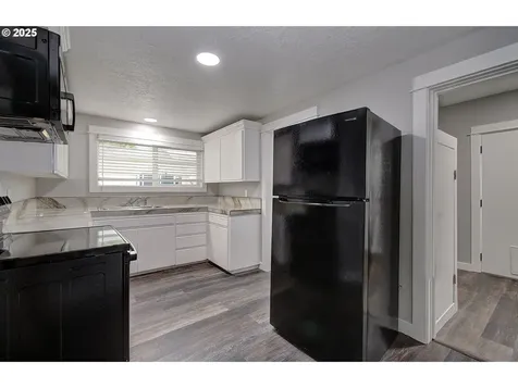 804 S 6th Avenue Kelso WA 98626