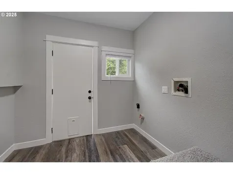 804 S 6th Avenue Kelso WA 98626