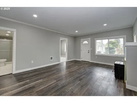 804 S 6th Avenue Kelso WA 98626