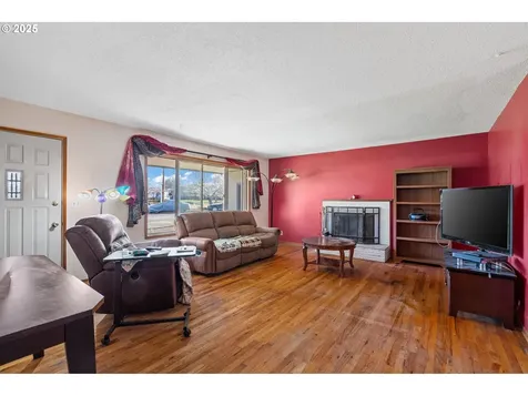 795 SW 206th Place Beaverton OR 97003