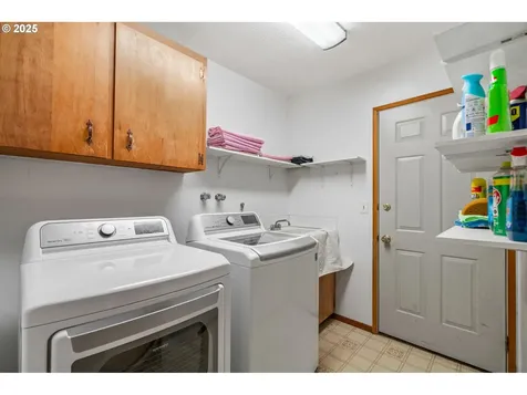 795 SW 206th Place Beaverton OR 97003