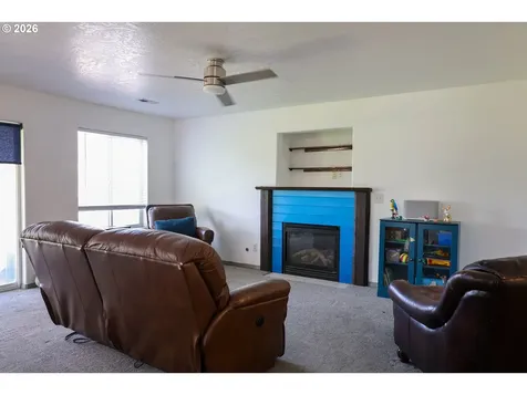 415 E Browning Avenue Hermiston OR 97838