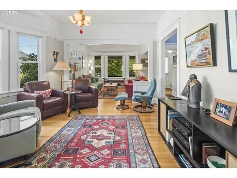 2217 NE 12th Avenue Portland OR 97212