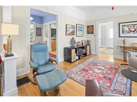 2217 NE 12th Avenue Portland OR 97212