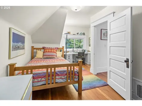 2217 NE 12th Avenue Portland OR 97212
