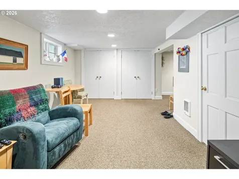 2217 NE 12th Avenue Portland OR 97212