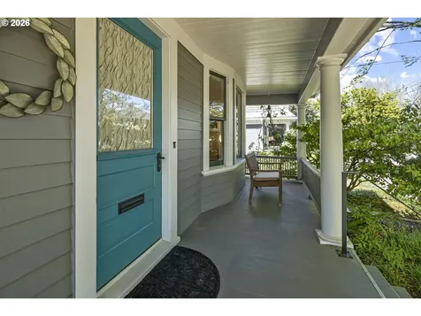 2217 NE 12th Avenue Portland OR 97212