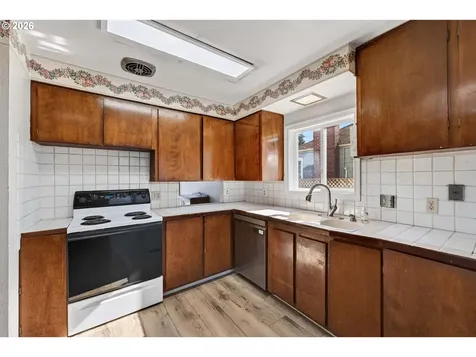 6847 N Denver Avenue Portland OR 97217