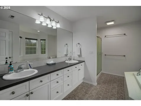2098 SE Williams Drive Gresham OR 97080