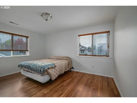 2098 SE Williams Drive Gresham OR 97080
