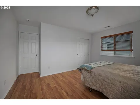 2098 SE Williams Drive Gresham OR 97080