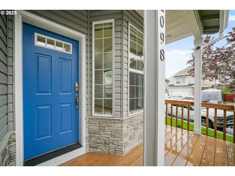 2098 SE Williams Drive Gresham OR 97080
