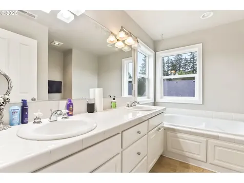 1393 NE 11th Avenue Canby OR 97013