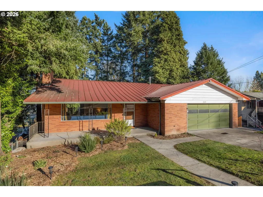 15235 NE Clackamas Street Portland OR 97230