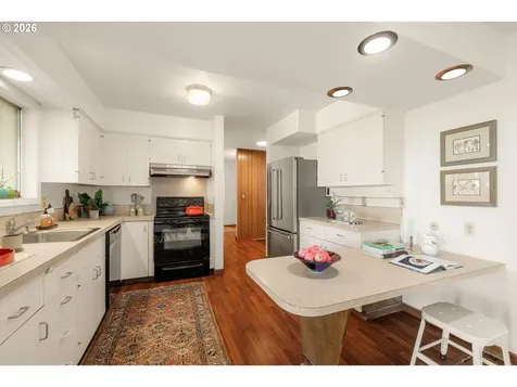 15235 NE Clackamas Street Portland OR 97230