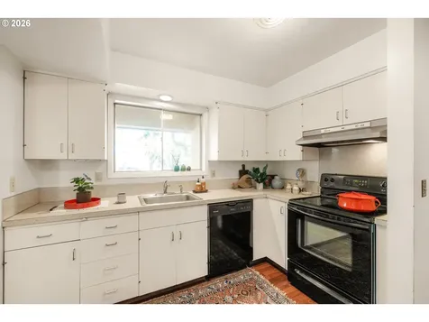 15235 NE Clackamas Street Portland OR 97230