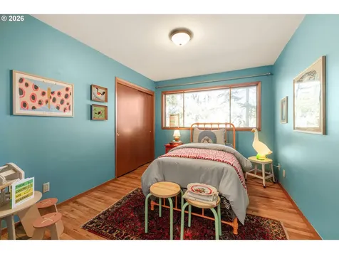 15235 NE Clackamas Street Portland OR 97230