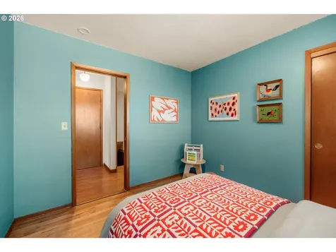 15235 NE Clackamas Street Portland OR 97230