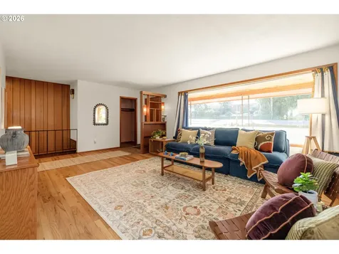 15235 NE Clackamas Street Portland OR 97230