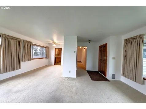 395 Cumberland Street Astoria OR 97103
