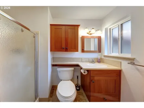 395 Cumberland Street Astoria OR 97103