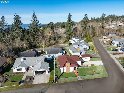 395 Cumberland Street Astoria OR 97103