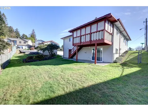 395 Cumberland Street Astoria OR 97103