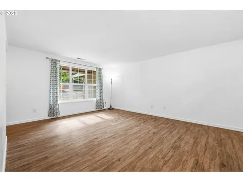 1211 SE 212th Avenue Gresham OR 97030