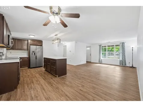 1211 SE 212th Avenue Gresham OR 97030