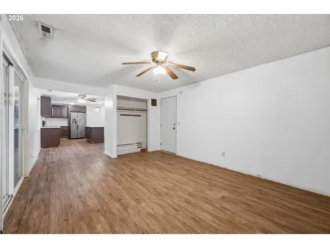 1211 SE 212th Avenue Gresham OR 97030