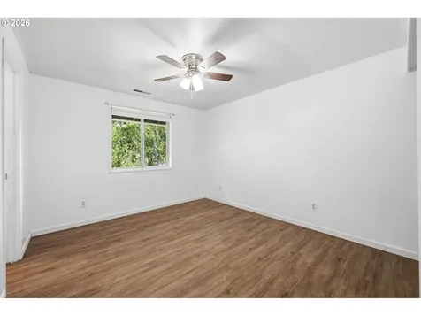 1211 SE 212th Avenue Gresham OR 97030