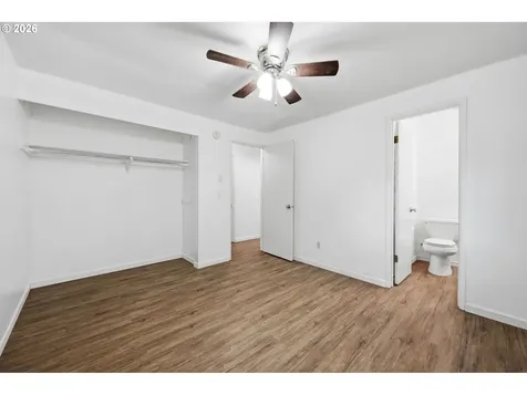 1211 SE 212th Avenue Gresham OR 97030