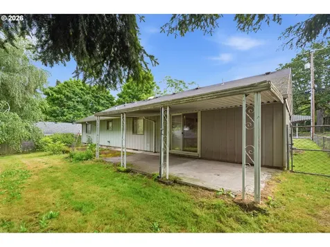1211 SE 212th Avenue Gresham OR 97030